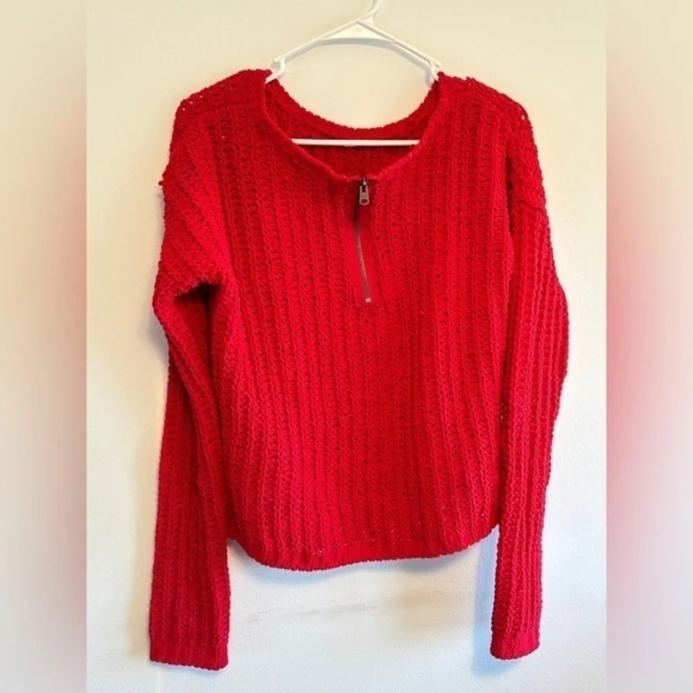 Abercrombie & Fitch‎ SZ L Womens Bright Red Open Weave